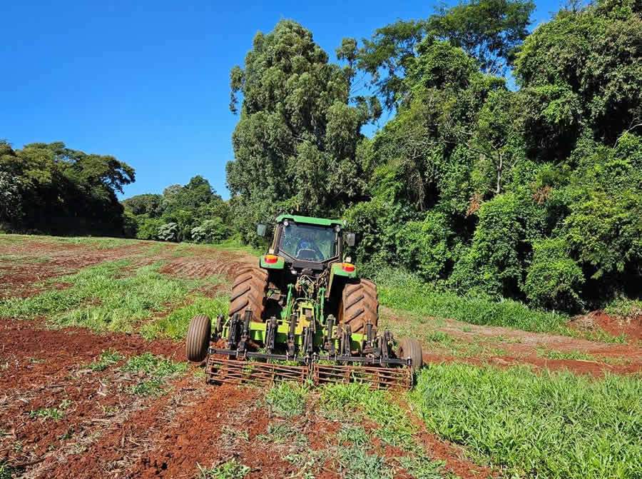 Descompactador de solo auto transportável será lançado na Tecnoshow Comigo