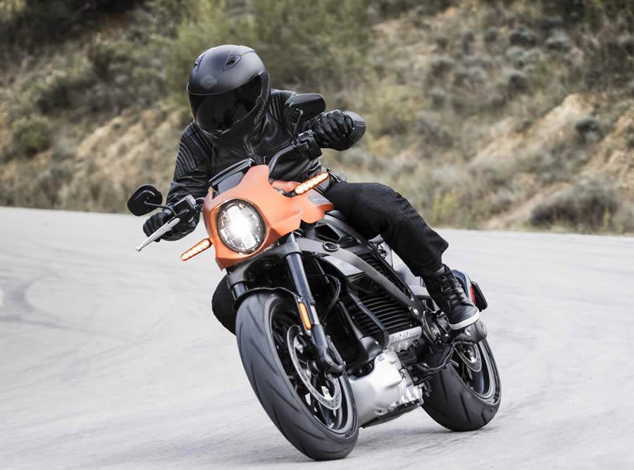 Harley-Davidson LiveWire acelera de 0 a 100 km/h em 3,0 segundos