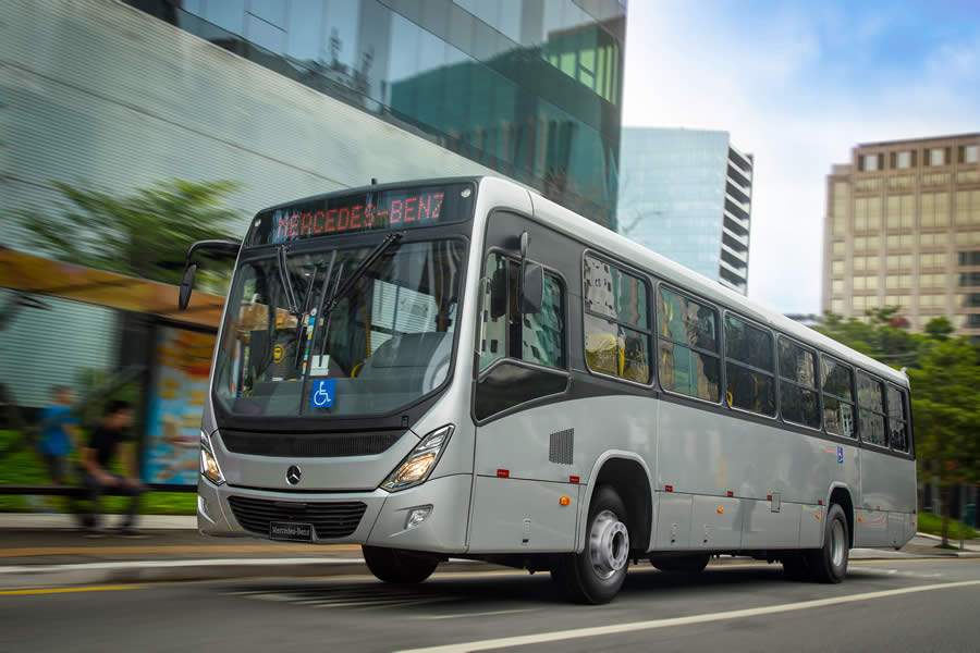 Brasília renova frota com 590 ônibus urbanos Mercedes-Benz