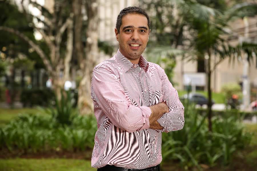 Jornada da Transforma&ccedil;&atilde;o Digital: abordagem tradicional versus a consultiva
