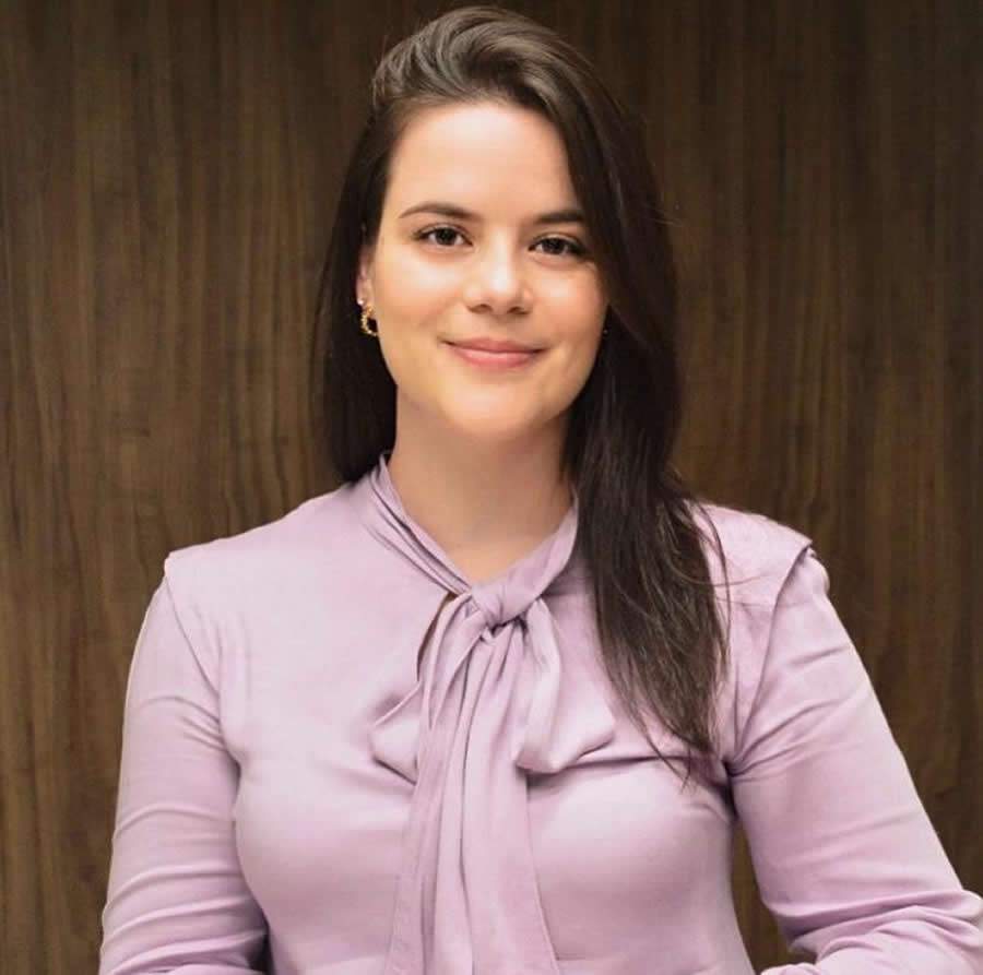 P&acirc;mela Sposito, advogada do escrit&oacute;rio M3BS