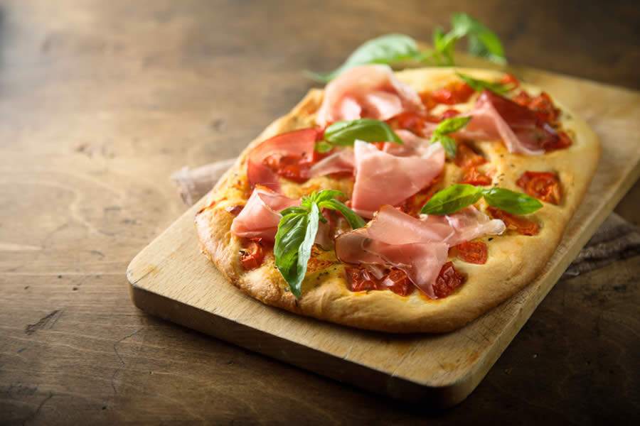 Mondial sugere receita de Focaccia de Presunto Cru e Tomates