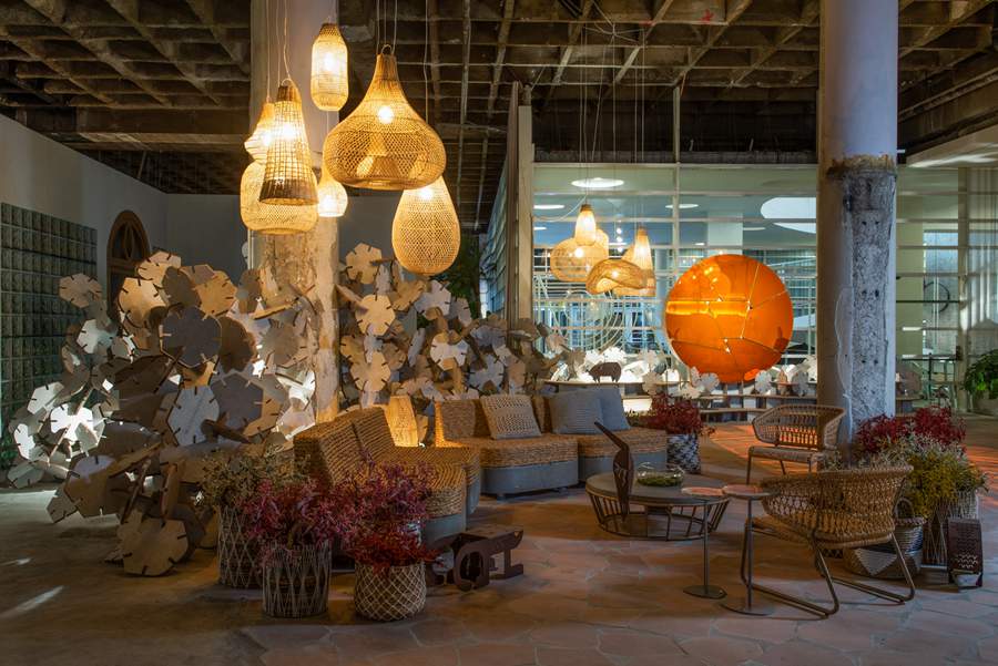 Felipe Stracci e Luciana Pitombo, dupla de arquitetos respons&aacute;veis pela Plantar Ideias, prop&otilde;em diversas ideias aplic&aacute;veis em ambiente imersivo na 35&ordf; edi&ccedil;&atilde;o da CASACOR, que neste ano acontece no Conjunto Nacional, na Avenida Paulista, S&atilde;o Paulo. | Foto: Salvador Cordaro