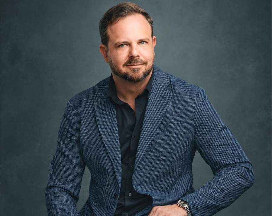 Como ganhar dinheiro em d&oacute;lar sem trabalhar: a renda recorrente nos EUA explicada por Wagner Nolasco especialista no mercado americano