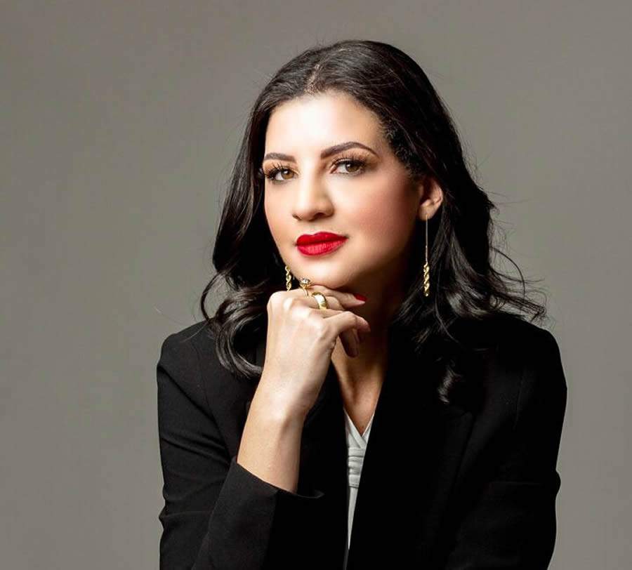 Ang&eacute;lica Rebello