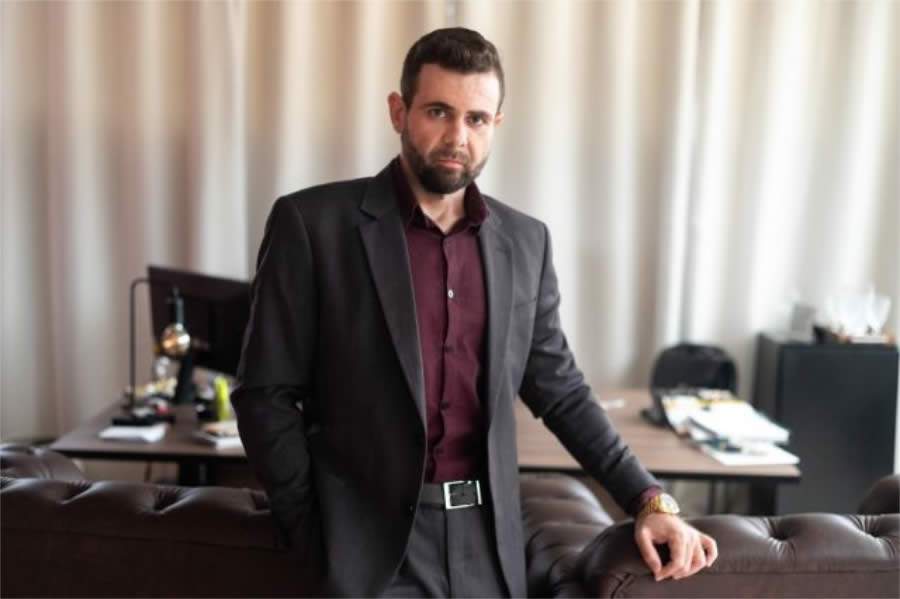 Lucas Atanazio Vetorasso - CEO do Grupo ATNZO e Imortal da Academia Brasileira de Escritores possui mais de 1400 franquias na conta