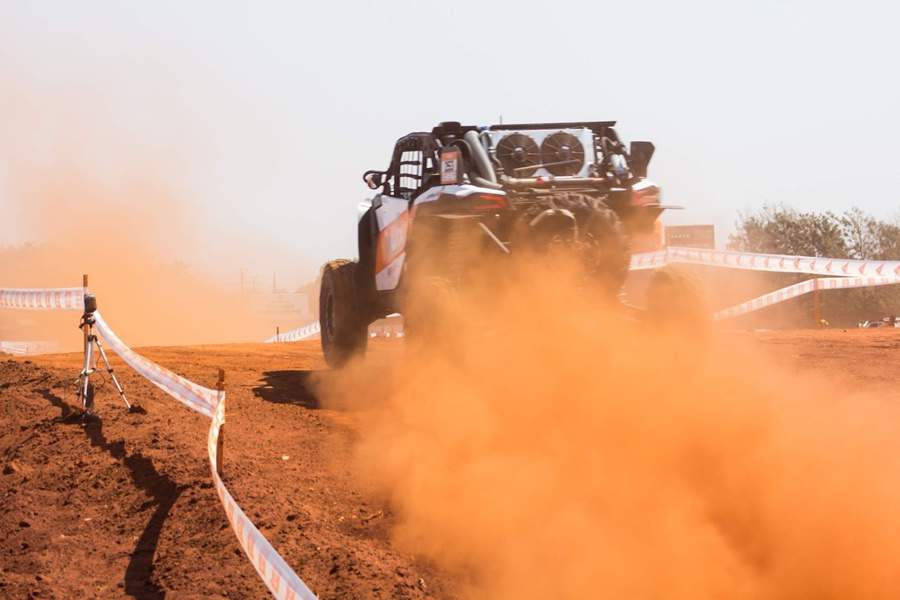 Frota do Sert&otilde;es 2021 ter&aacute; carros conectados pela Smart Driving Labs