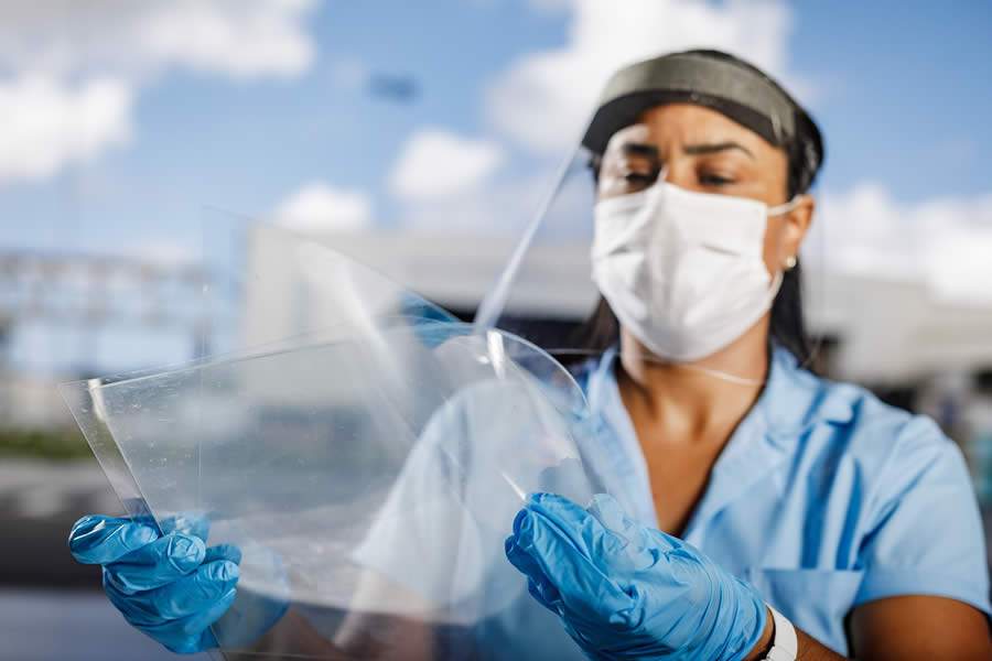 Ford entrega o primeiro lote de 35.000 máscaras produzidas na fábrica de Camaçari