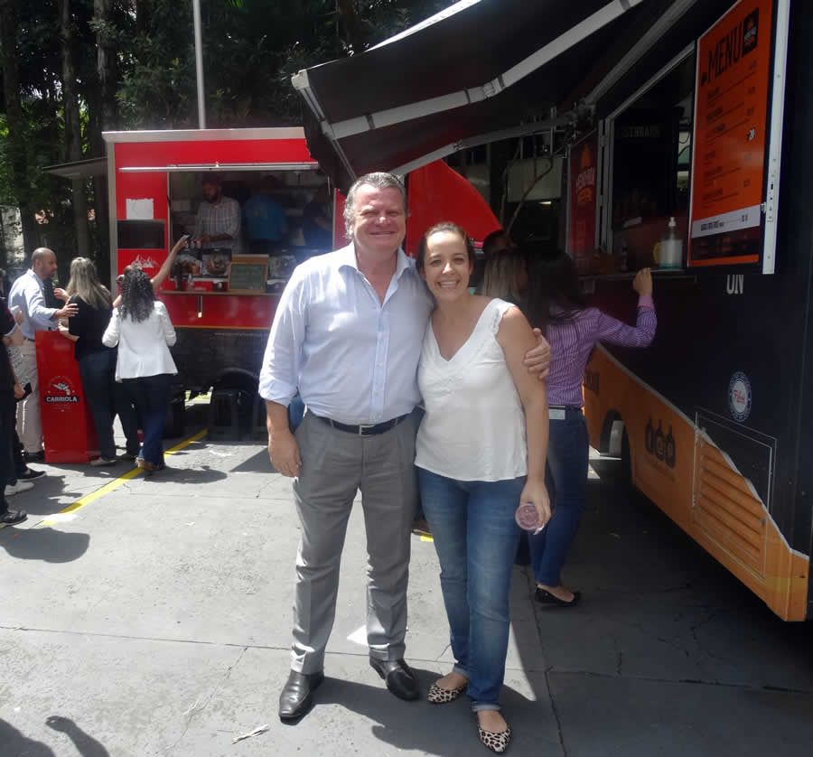 José Adalberto Ferrara, Presidente e Juliana Zan, Gerente de Recursos Humanos da Tokio Marine.