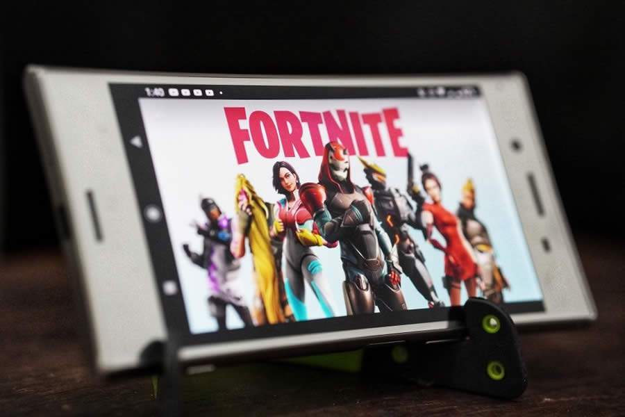 ESET alerta sobre roubo de dados banc&aacute;rios de jogadores de Fortnite e outros games online
