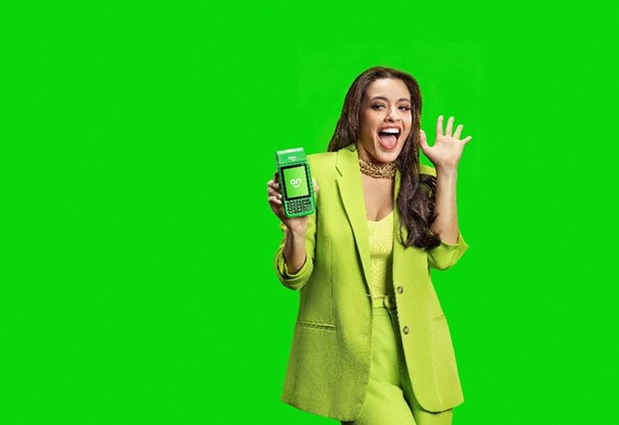 Ex-BBB Beatriz do Br&aacute;s estrela campanha do Ton, da Stone