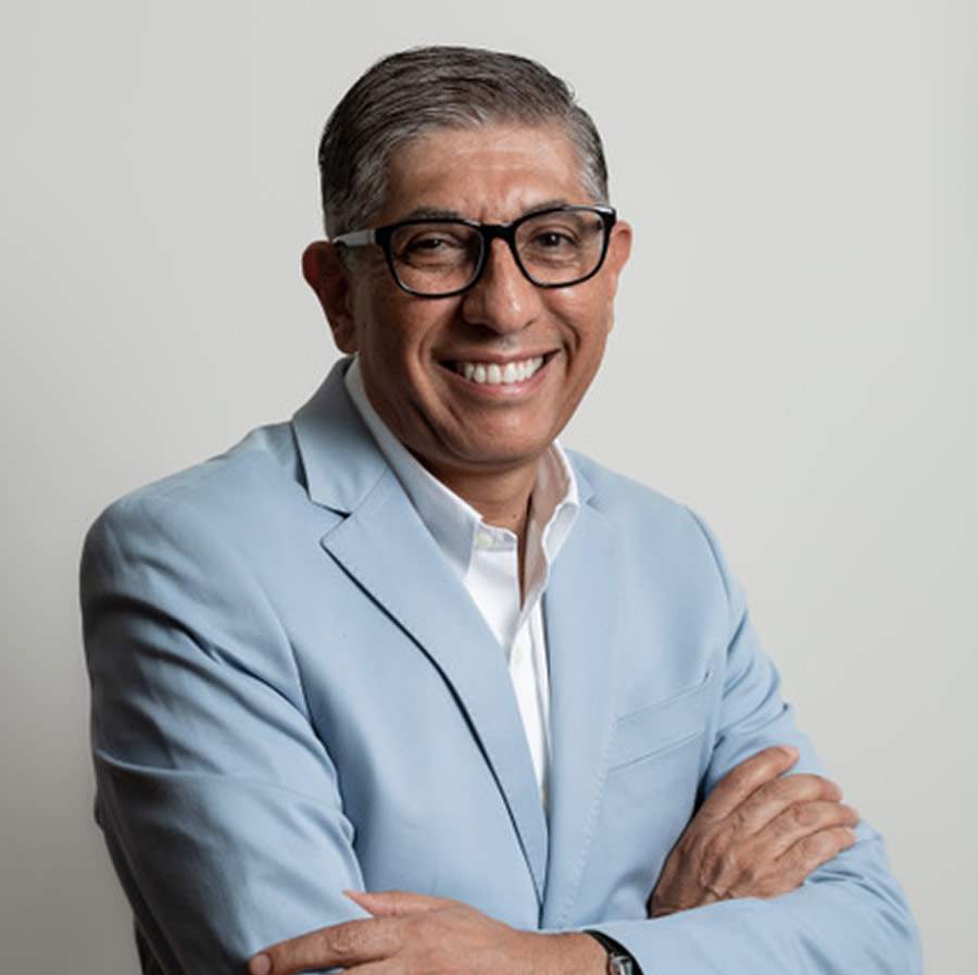 Alberto Vargas, formado em Master Business Administration pela Universidade de Warwick na Inglaterra