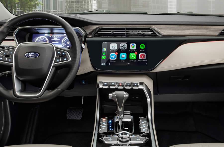 Conectividade e drive-in em S&atilde;o Paulo s&atilde;o temas do novo podcast do Ford Territory