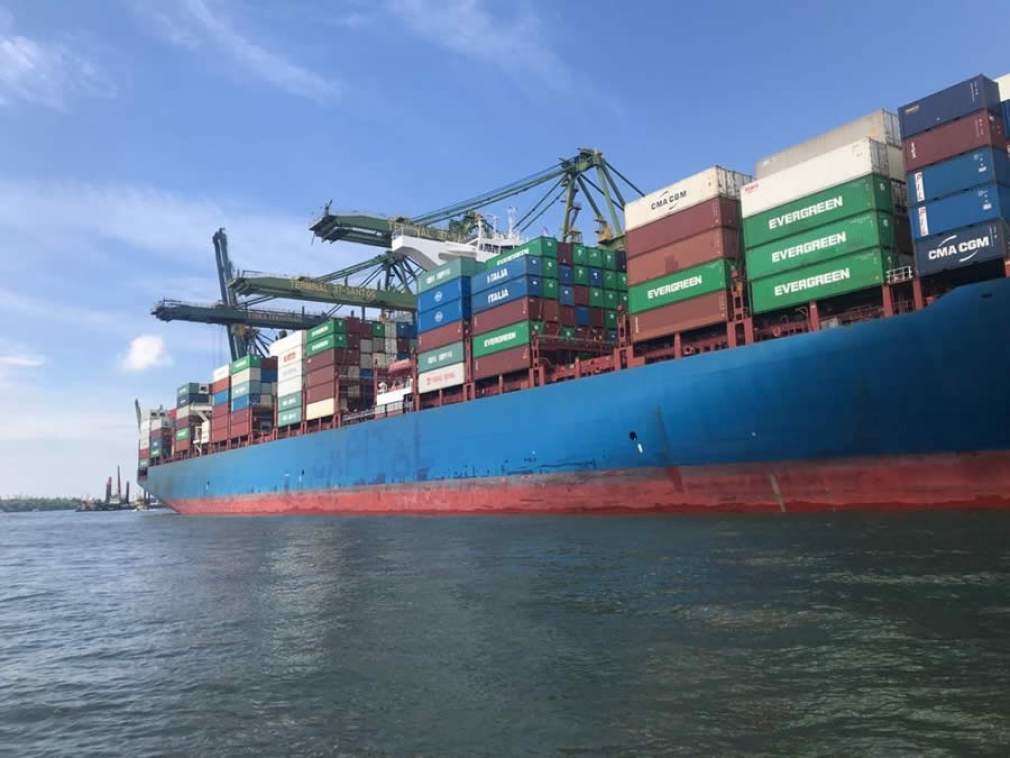 ANEC e ANEA doam 8 mil litros de álcool em gel aos operadores portuários em Santos