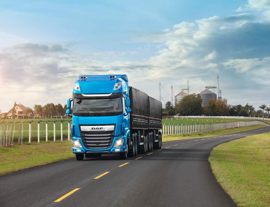 DAF XF &eacute; equipado com o novo motor PACCAR MX-13, de 12,9 litros