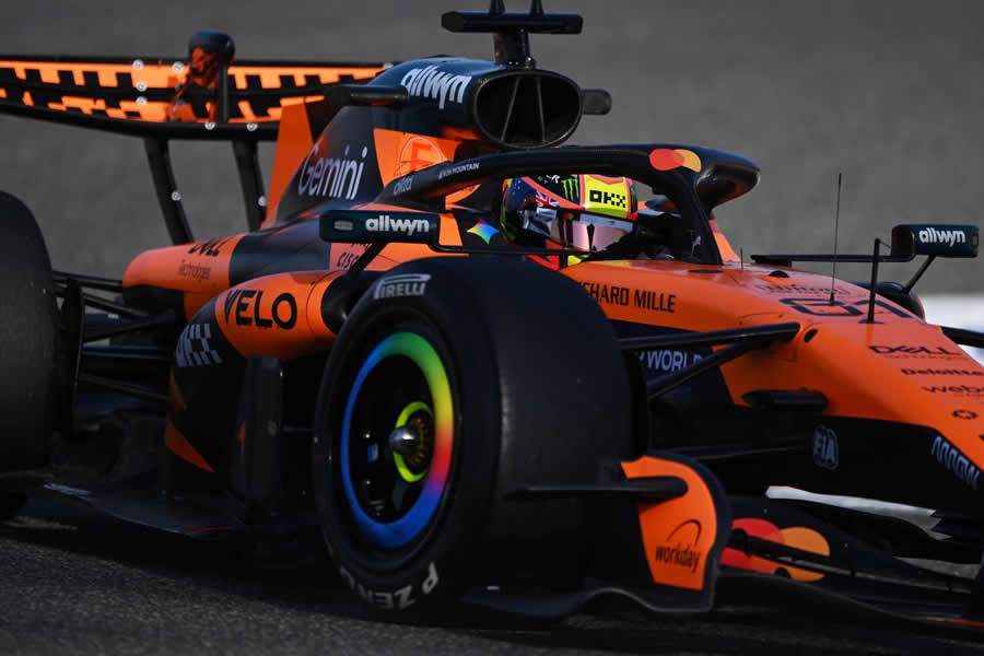 Todos os compostos na pista no Bahrein, Antonelli &eacute; o mais r&aacute;pido