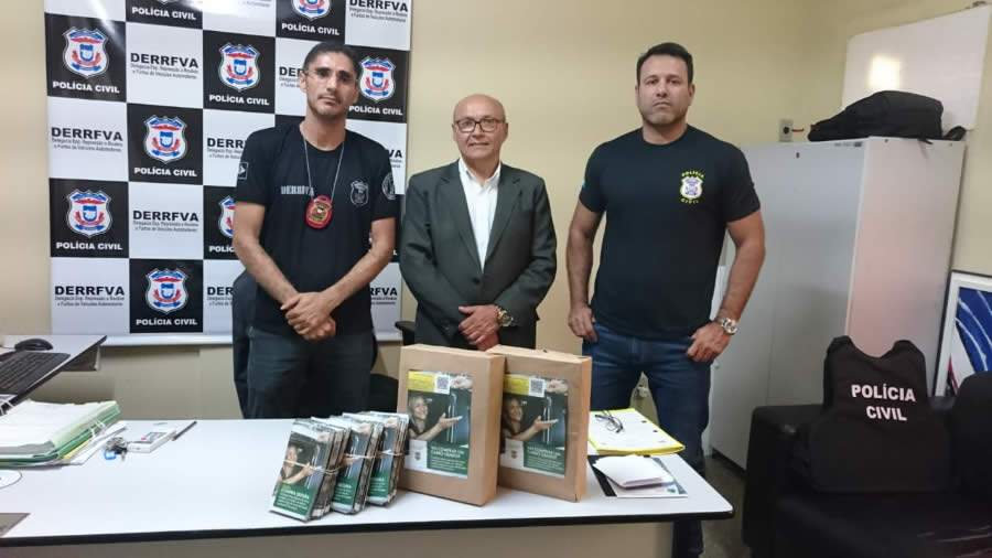 Da esquerda: Arnon Osny Mendes (delegado da Pol&iacute;cia Civil), Josias Laier Nogueira (da DEKRA) e Gustavo Garcia (delegado titular DRRV)