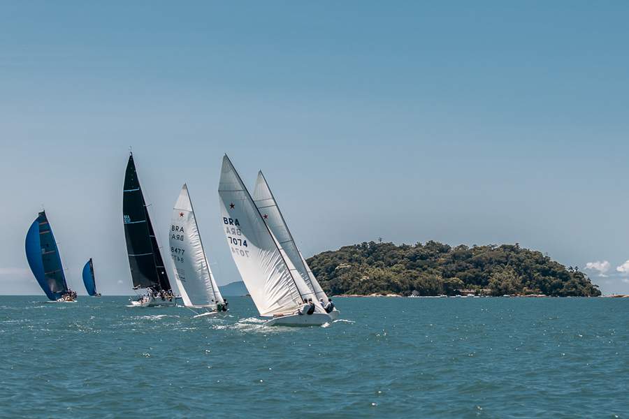 Barcos - (Gabriel Heusi | ICSC)