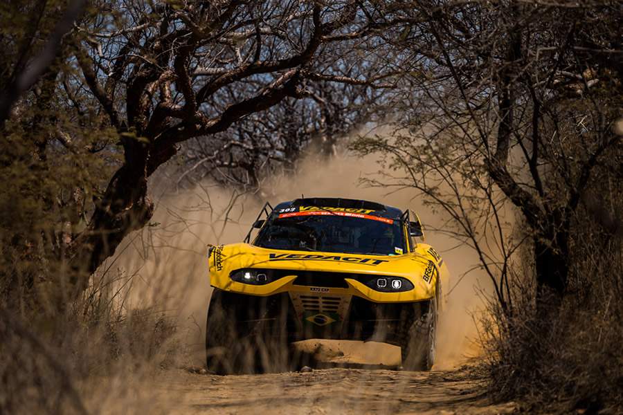 Time vai com Cristian Baumbart/Beco Andreotti (Magnus Torquato/FOTOP)