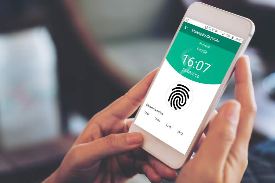 Ponto eletrônico mobile tem alta de 492%
