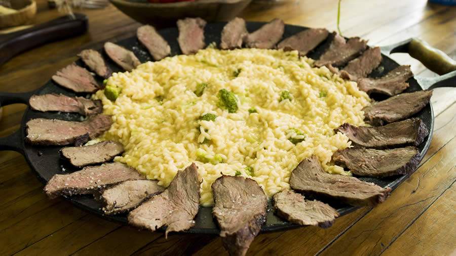 Risoto de Bombom de Alcatra do Churrasqueiro