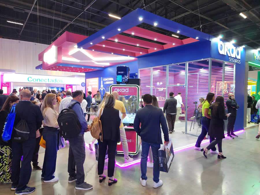 Estande da Akad no Conec 2025- Divulgação