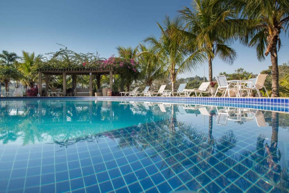 Confraria Colonial Hotel piscina climatizada e lazer - (Divulgação)