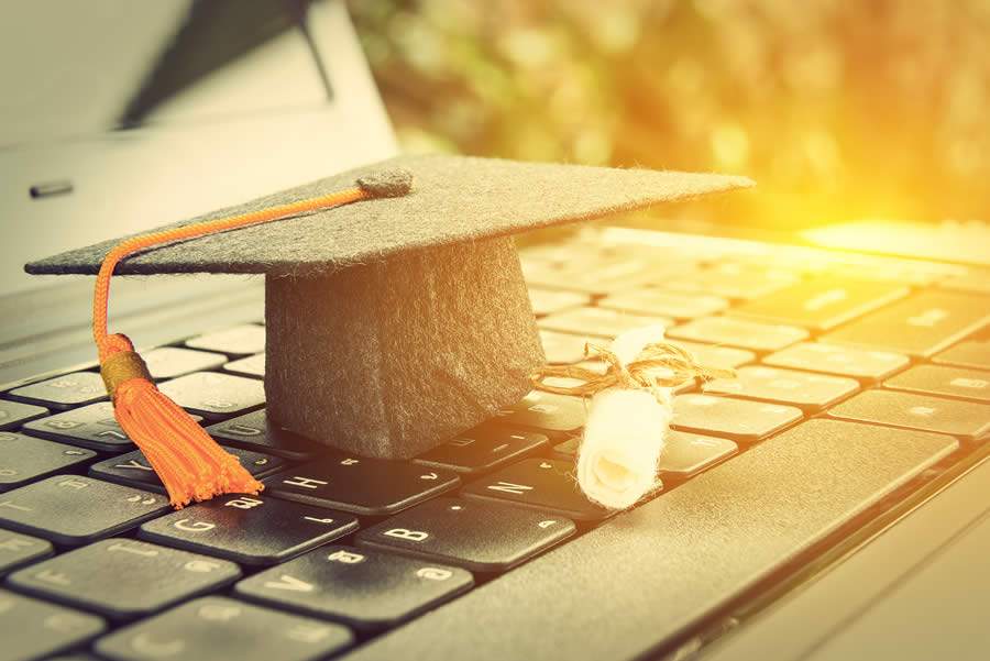 Flexibilidade, conte&uacute;do, intera&ccedil;&atilde;o, economia e diploma reconhecido s&atilde;o vantagens da modalidade - Foto: Divulga&ccedil;&atilde;o