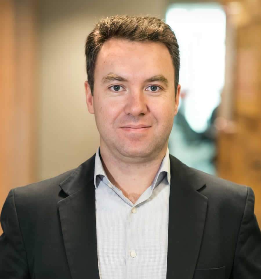 O trabalho remoto na low touch economy