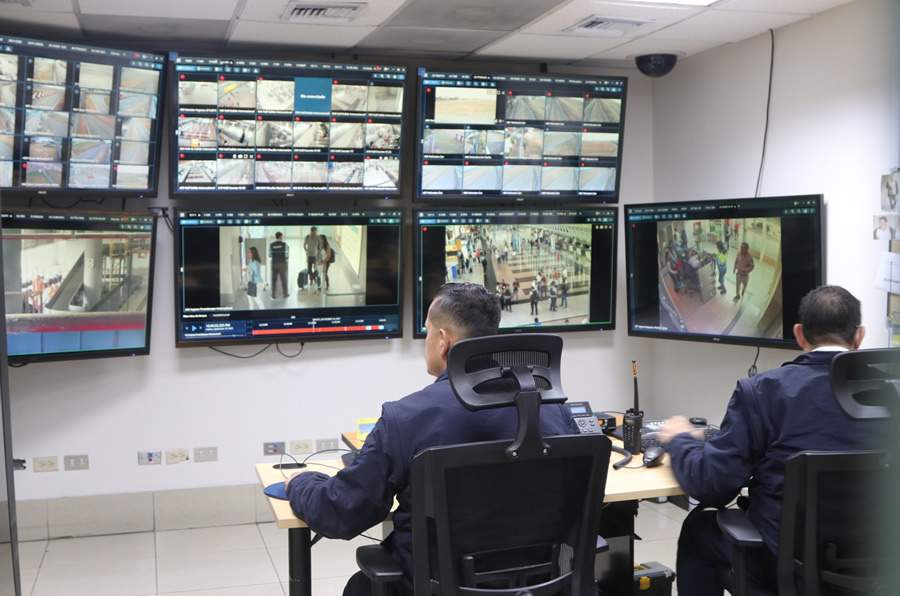 Aeroporto no Equador adota segurança por vídeo com IA da Motorola Solutions