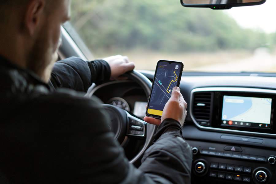 Tudo o que voc&ecirc; precisa saber sobre usar celular enquanto dirige