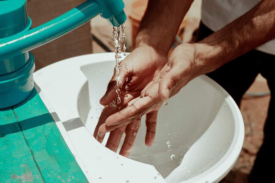 Pia comunit&aacute;ria instalada em S&atilde;o Paulo - Bianca Moreira/Habitat Brasil