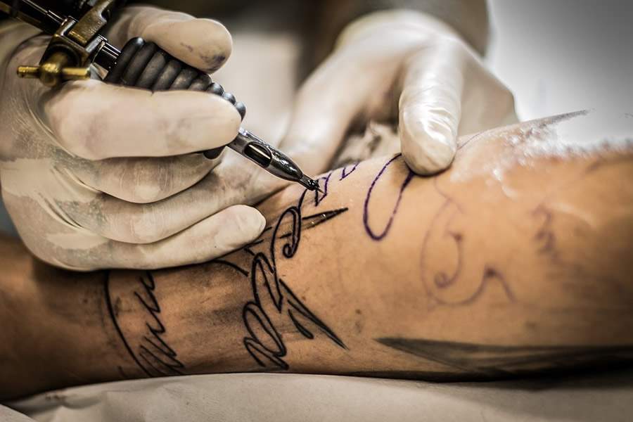 Mercado de tatuagem apresenta crescendo nos &uacute;ltimos meses, no Brasil