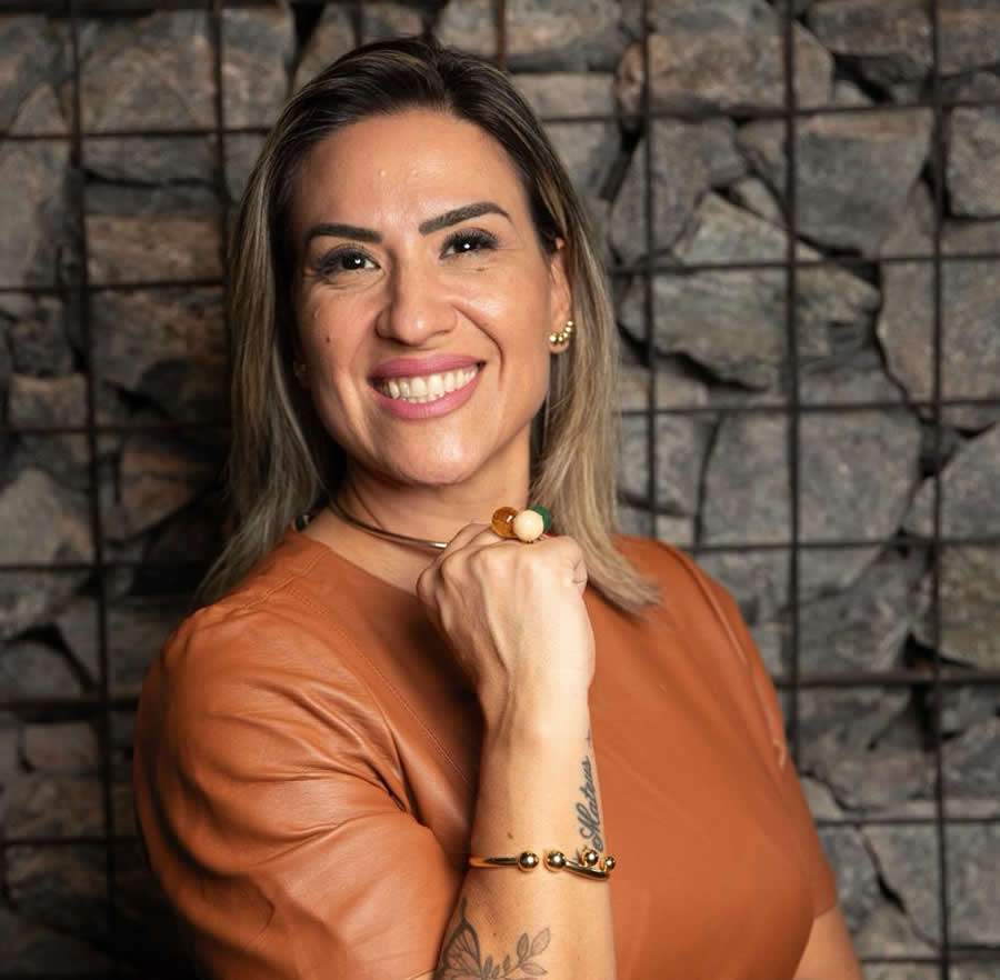 Mari Genovez &eacute; CEO da Matchez, aceleradora comercial que apoia empresas na estrutura&ccedil;&atilde;o e execu&ccedil;&atilde;o de estrat&eacute;gias de prospec&ccedil;&atilde;o ativa