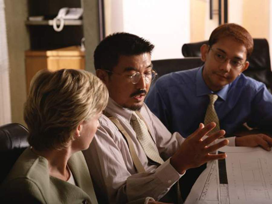 Confira a disputa pela 3&ordf; coloca&ccedil;&atilde;o no ranking das cidades com mais Corretores