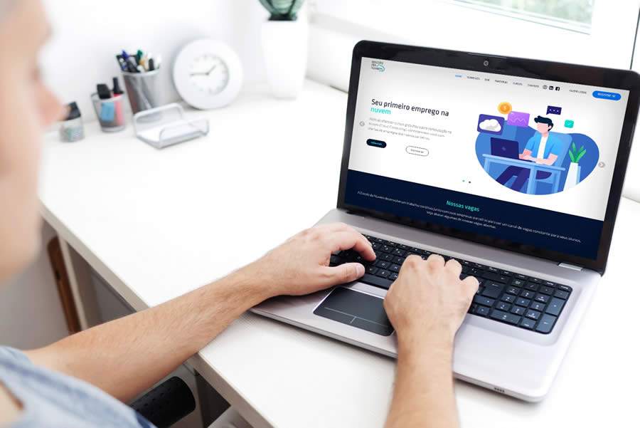 Na contram&atilde;o do mercado, BRLink se une a empresas de tecnologia para criar Escola da Nuvem e formar jovens em vulnerabilidade social