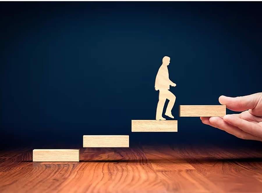 Executivos investem altos valores em mentoria para alavancar performance profissional e carreira