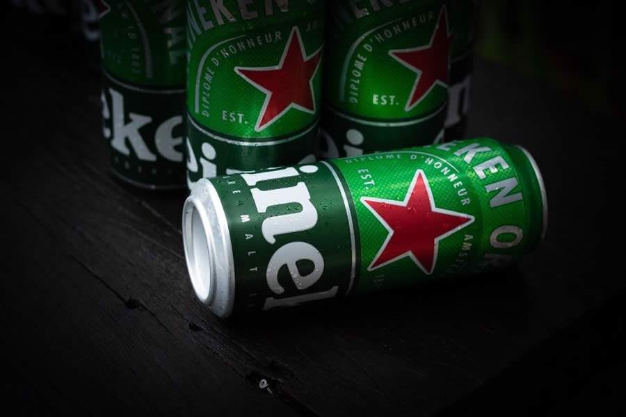 ESET alerta: Golpe que oferece barris de Heineken circula por apps de mensagem