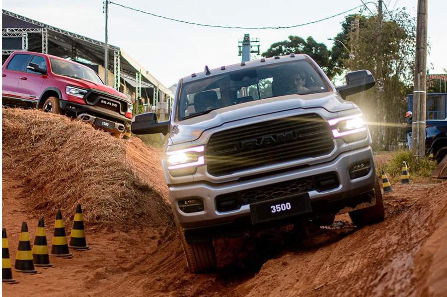 Ram Arena convida Bras&iacute;lia a conhecer o poder inigual&aacute;vel da marca