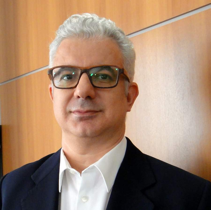 Competindo com as m&aacute;quinas e n&atilde;o contra as m&aacute;quinas