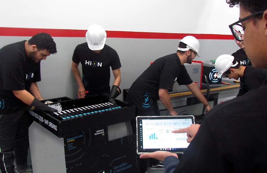 Fabricante de baterias de lítio opta pelo sistema de carregamento inteligente da Fronius para suas operações