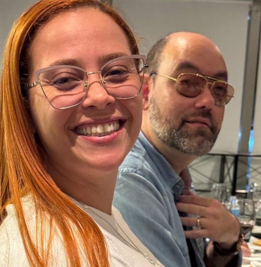 No jantar de julho, confraternização e alegria entre os confrades e participantes. Foto: Divulgação