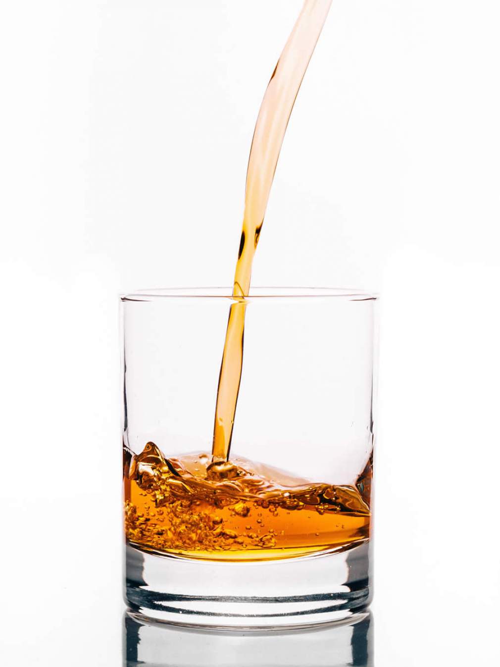 Consumo de álcool durante a quarentena deve ser reduzido para evitar riscos à saúde