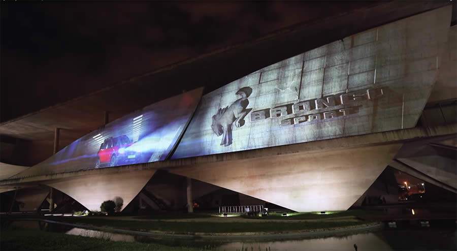 Ford Bronco Sport ganha proje&ccedil;&atilde;o mapeada na Cidade das Artes no Rio de Janeiro