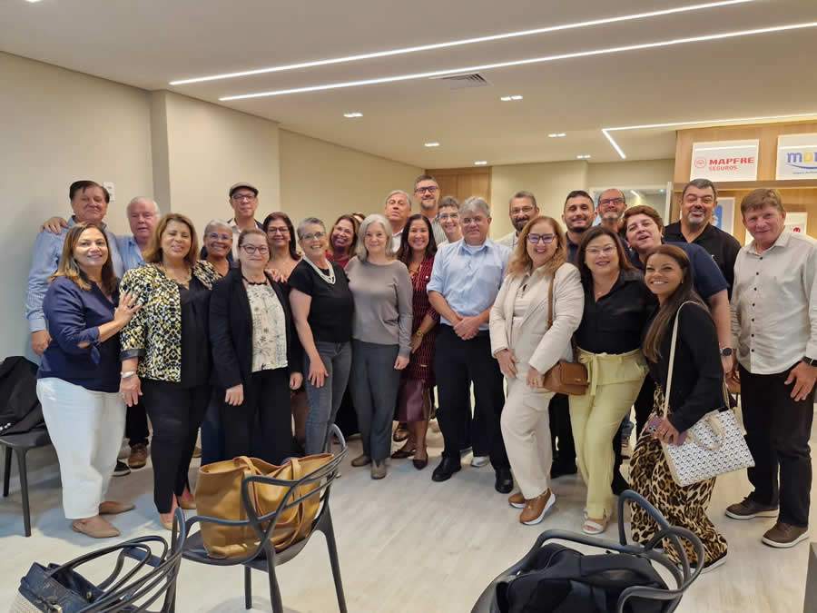 A direção do CCS-RJ reuniu os associados em sua sede, no Centro do Rio, para ouvir a advogada, líder do Sou Segura, Liliana Caldeira – Foto: Divulgação