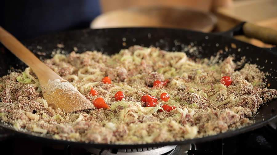 Farofa de Carne Seca Churrasqueadas