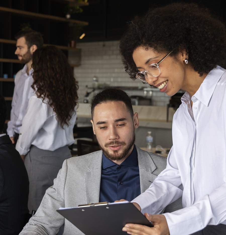 Lei 14.611/23: nova lei estabelece a implementa&ccedil;&atilde;o de Canais de Den&uacute;ncias como medida para garantir a igualdade salarial