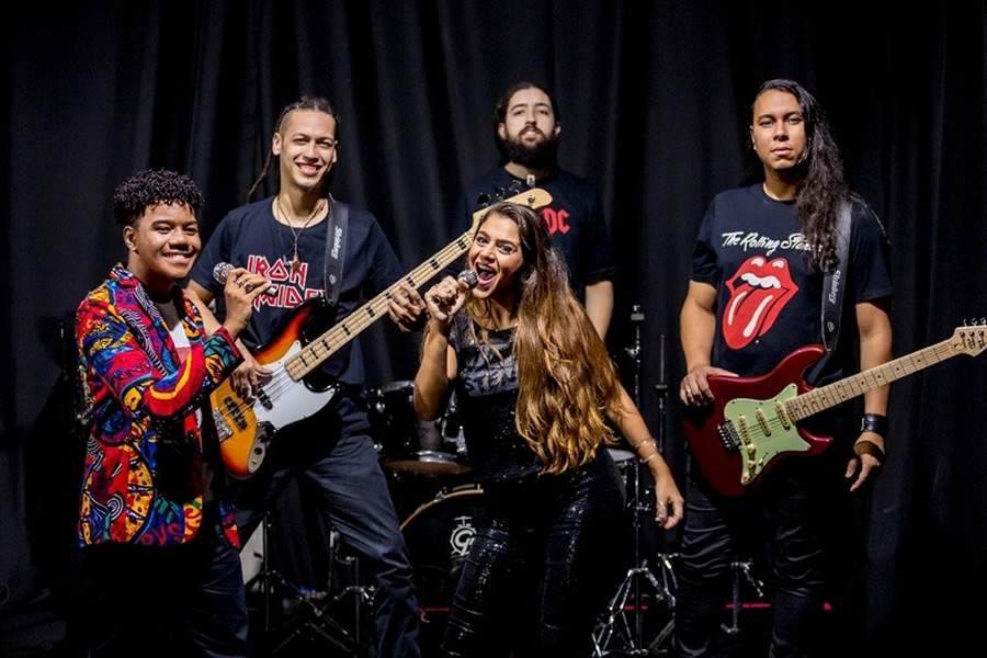 Com apoio da BB Seguros, espetáculo conta a história do rock de uma forma lúdica, divertida e com banda ao vivo