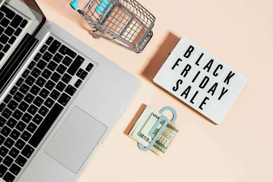 Recorde de vendas na Black Friday aumenta alerta sobre falhas em bancos de dados do varejo