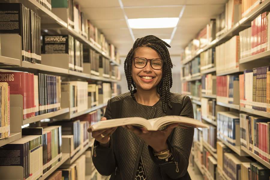 Mesmo com atraso da nota do Enem, estudantes podem se matricular ainda neste semestre